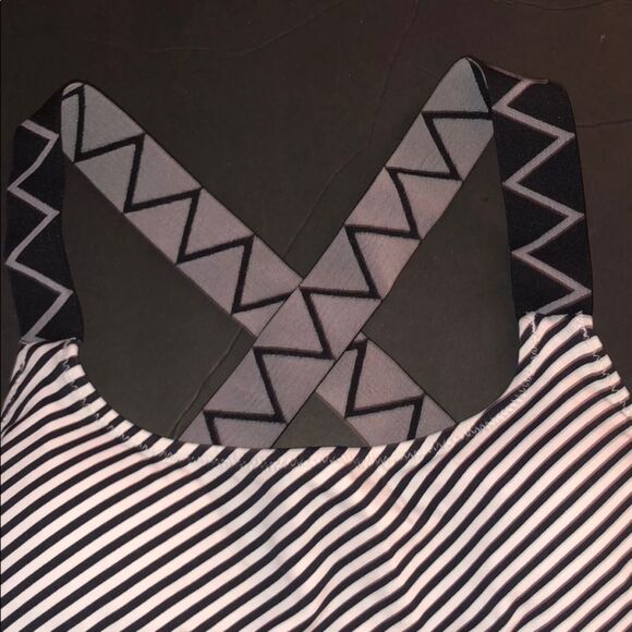 Tigerlily Ozlem One Piece Lined Suit nwt - Picture 5 of 8